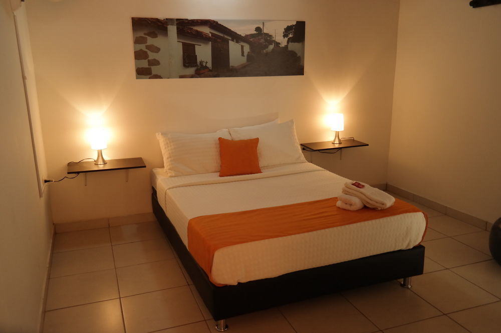 Otono Hostel San Gil Bagian luar foto